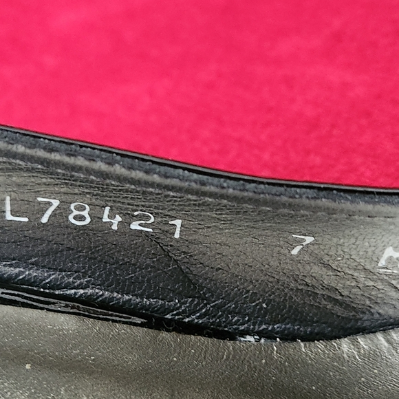 Stuart Weitzman Black Strap heel Sixe 7 B - Picture 7 of 8